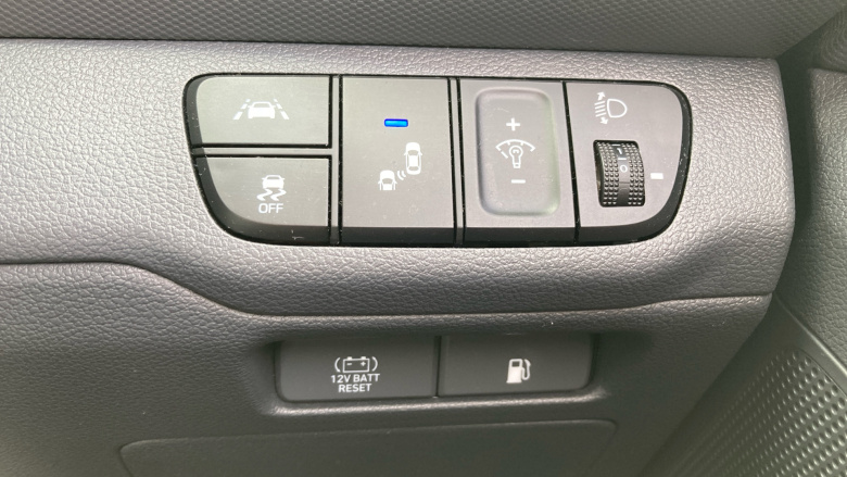 Hyundai IONIQ 1.6 GDi Hybrid Premium SE 5dr DCT Hybrid Hatchback